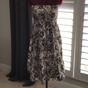 American Eagle Outfitters Black and Cream Strapless Sundress